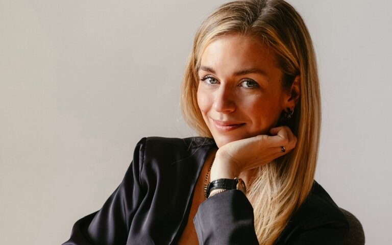 Portrait von Lara Sophie Bothur  | © Julia Tiemann