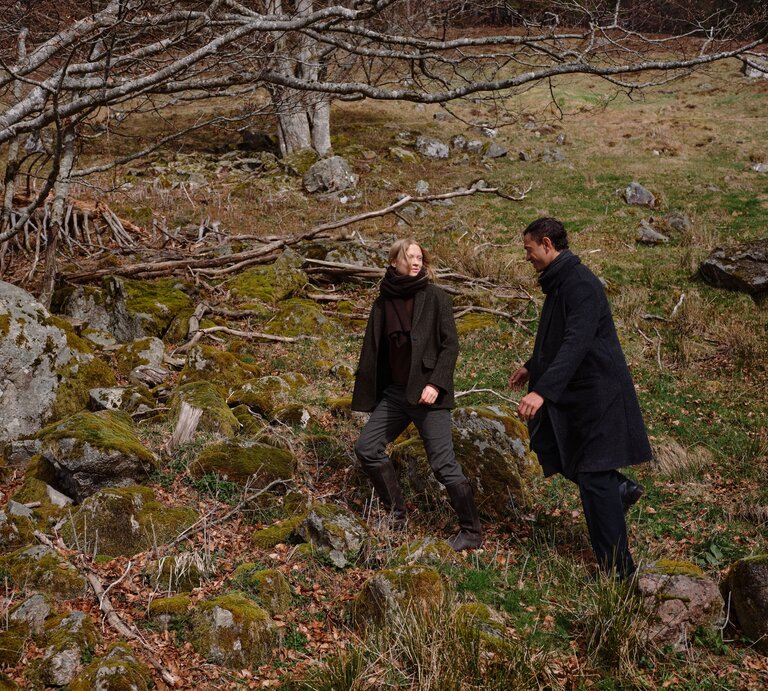 Menschen, die im Wald laufen | © Wala/Dr. Hauschka