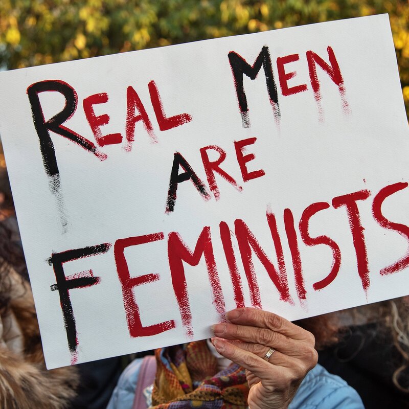 Demonstration in Italien zwei Tage vor dem Internationalen Tag zur Beseitigung der Gewalt gegen Frauen und Mädchen | © IMAGO / NurPhoto