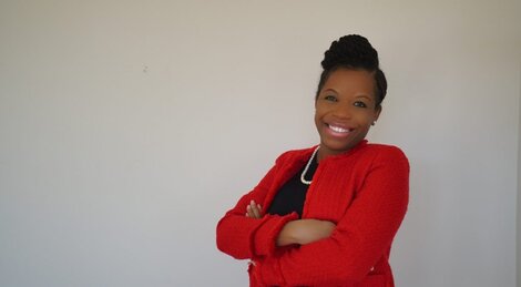 Foto der Elterntrainerin und Entwicklungspsychologin Taniesha Burke | © Elterntrainerin und Entwicklungspsychologin Taniesha Burke | Kashi Grobe/Kashino Cinema and Sound