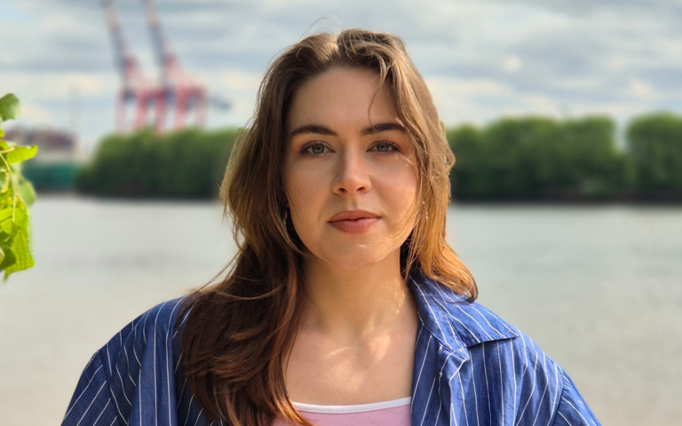 Die Autorin Sarah Große-Johannböcke, fotografiert von Lara Abul-Ella. | © Die Autorin Sarah Große-Johannböcke, fotografiert von Lara Abul-Ella.