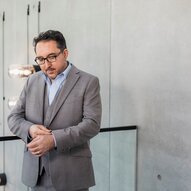 Cawa Younosi im Porträt | © Anne Hufnagl